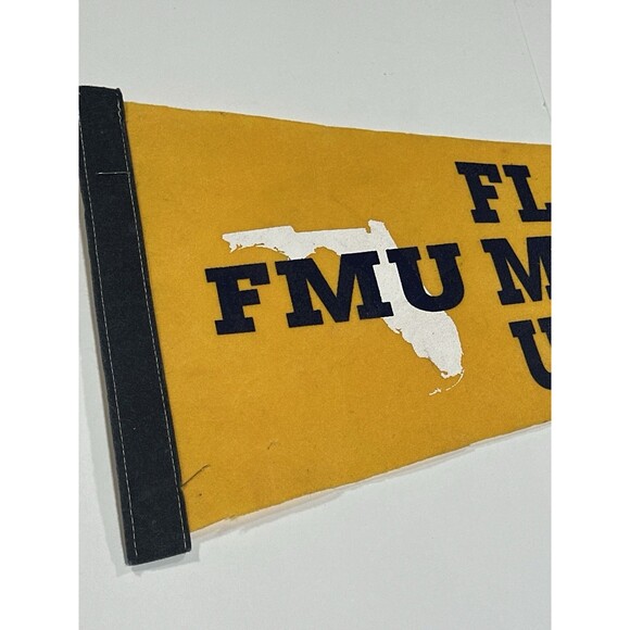 Vintage Florida Metropolitan University FMU Pennant Yellow Flag Florida Rare - Picture 3 of 10